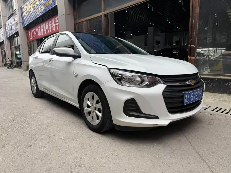 2021 شيفروليه كافاليير 325T أوتوماتيكي إكسينيو