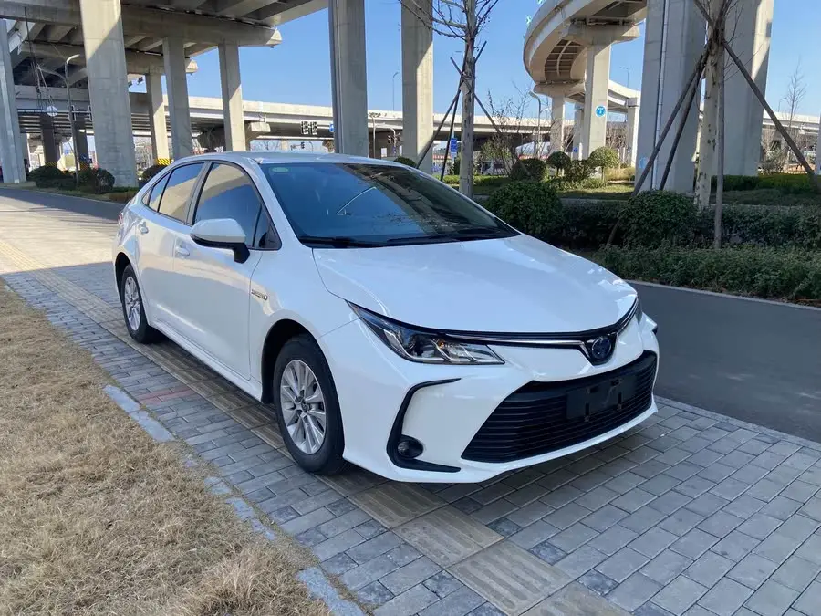 2021 كورولا هايبرد 1.8L E-CVT الإصدار الرائد