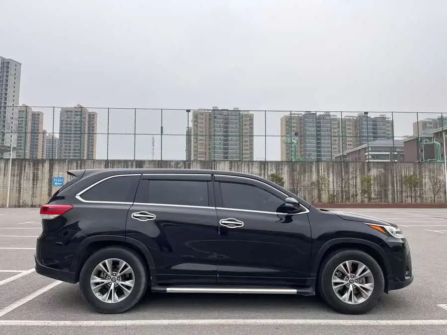 هايلاندر 2021 2.0T نسخة فاخرة AWD 7 مقاعد