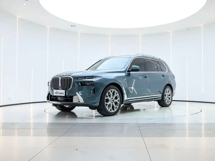 BMW X7 2023 xDrive40i Luxury Package