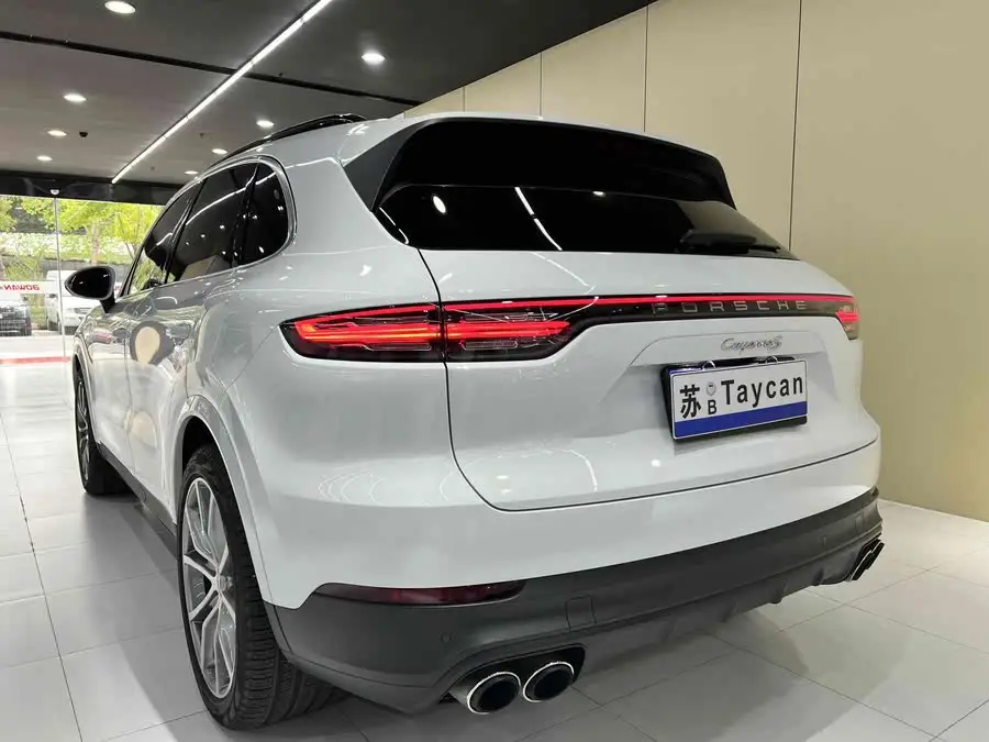 2022 Cayenne 3.0T Platinum Edition