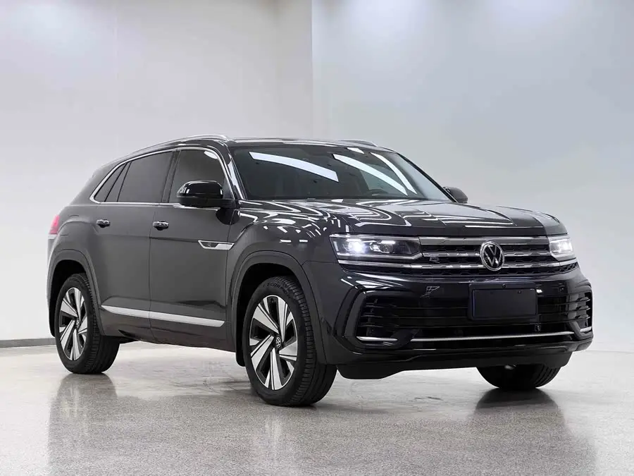 توارغ X 2023 طراز توارغ X تعديل 380 TSI دفع رباعي إصدار فاخر رفيع