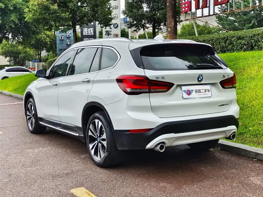 بي إم دبليو X1 طراز 2021 تحديث sDrive20Li فاشن