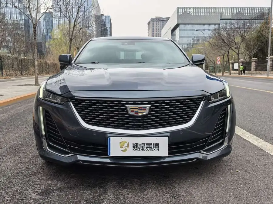 كاديلاك CT5 2021 28T فاخرة