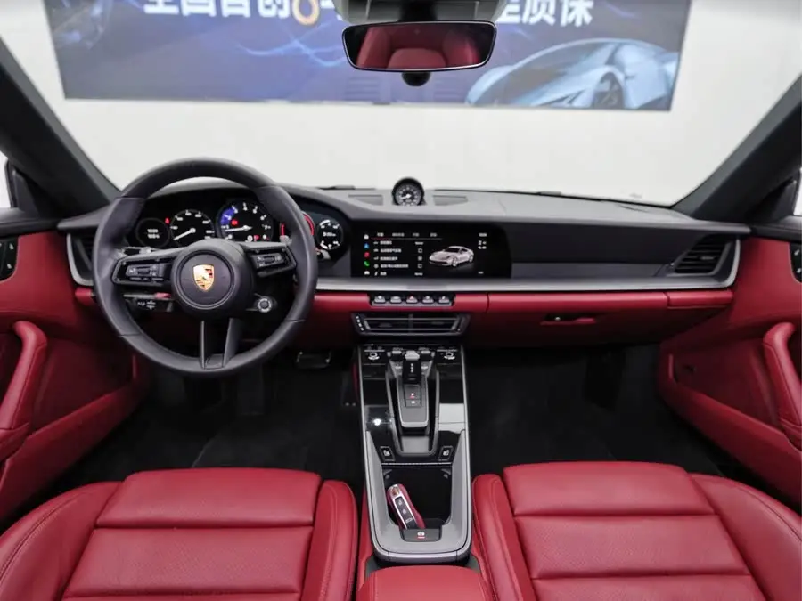 بورش 911 2023 كاريرا 3.0T