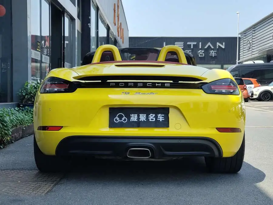 Porsche 718 2022 Boxster T 2.0T