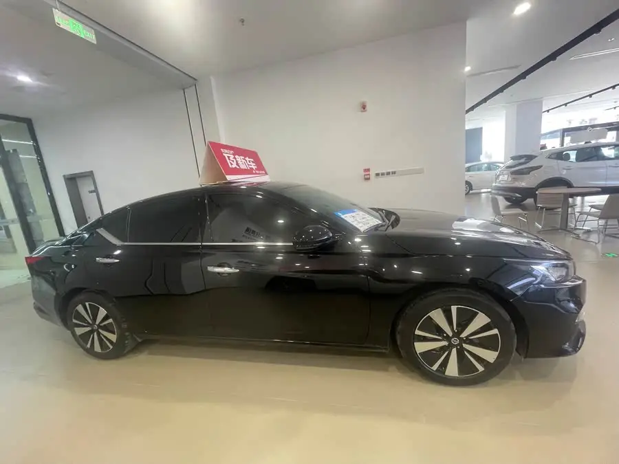 تينلاي 2021 2.0L XL النسخة المريحة