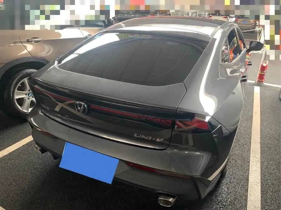 Changan UNI-V 2022 1.5T Premium