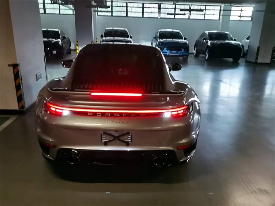 Porsche 911 2022 Turbo S 3.7T