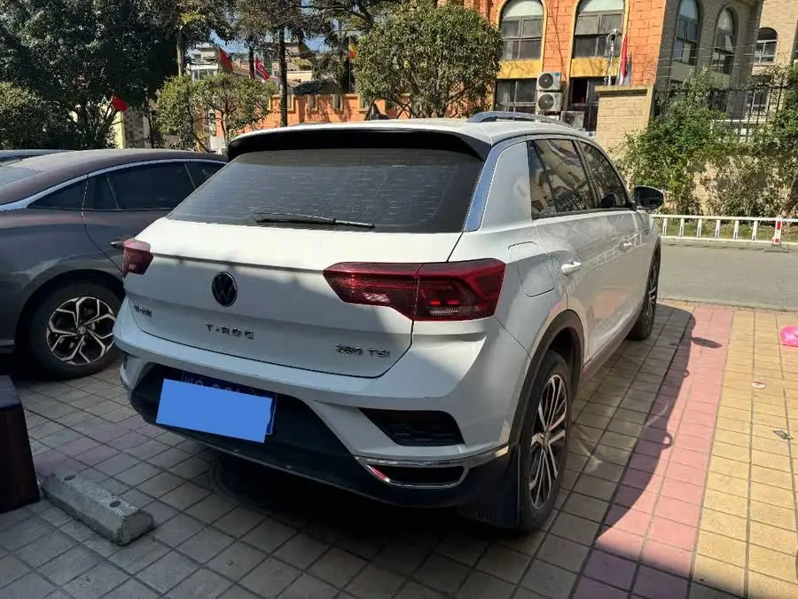 T-ROC 2021 280TSI DSG دفع ثنائي نسخة الراحة الذكية