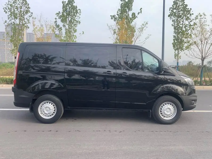 2017 Ford Transit 2.0T Diesel Multi-Purpose Commercial Vehicle Short Wheelbase Low Roof Euro V