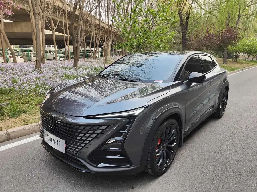 شانجان UNI-T 2022 2.0T إصدار الملاحة