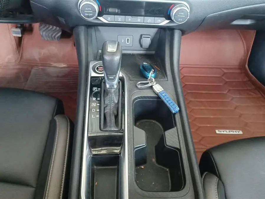 نيسان سيلفي 2021 1.6 لتر XL CVT إصدار الاستمتاع