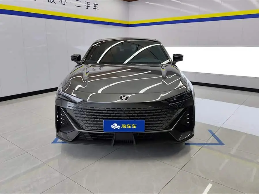 Changan UNI-V 2022 1.5T Premium