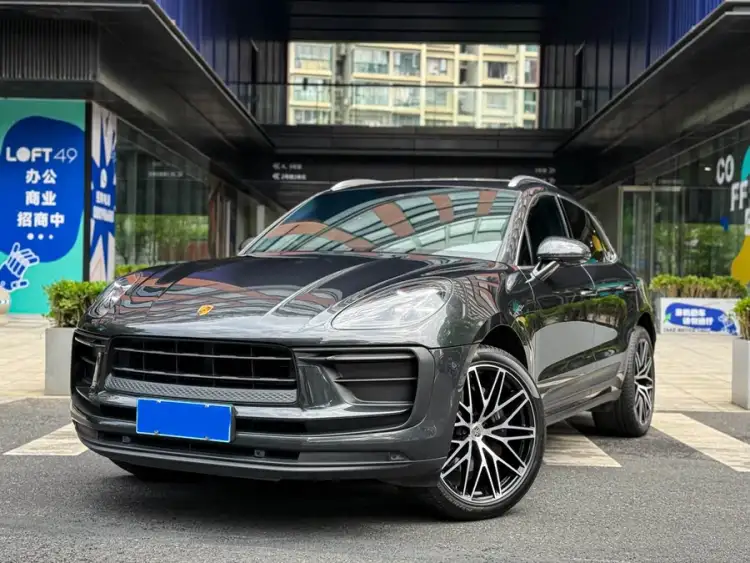 2023 Macan 2.0T