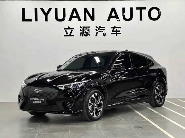 Ford Mustang Mach-E 2021 Long Range RWD Premium