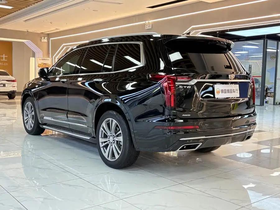 كاديلاك XT6 2020 28T فاخرة ستة مقاعد بنظام دفع رباعي مع نظام صوتي ممتاز