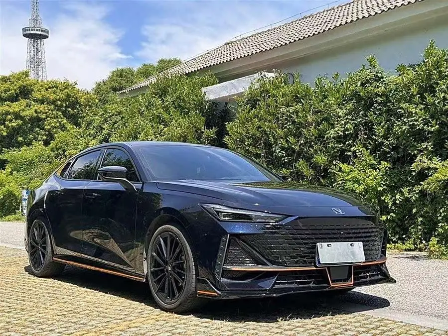 Changan UNI-V 2022 1.5T Sport Edition