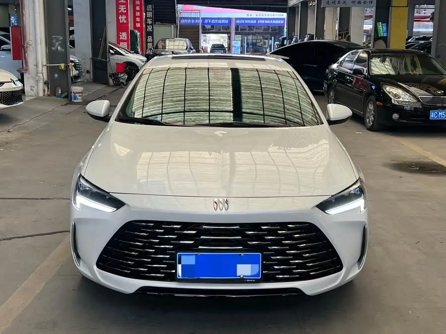 بيوك ريجال 2024 25T الإصدار الفائق