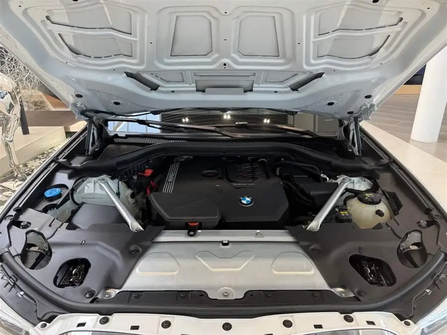 بي إم دبليو X3 2021 xDrive28i حزمة M الرياضية