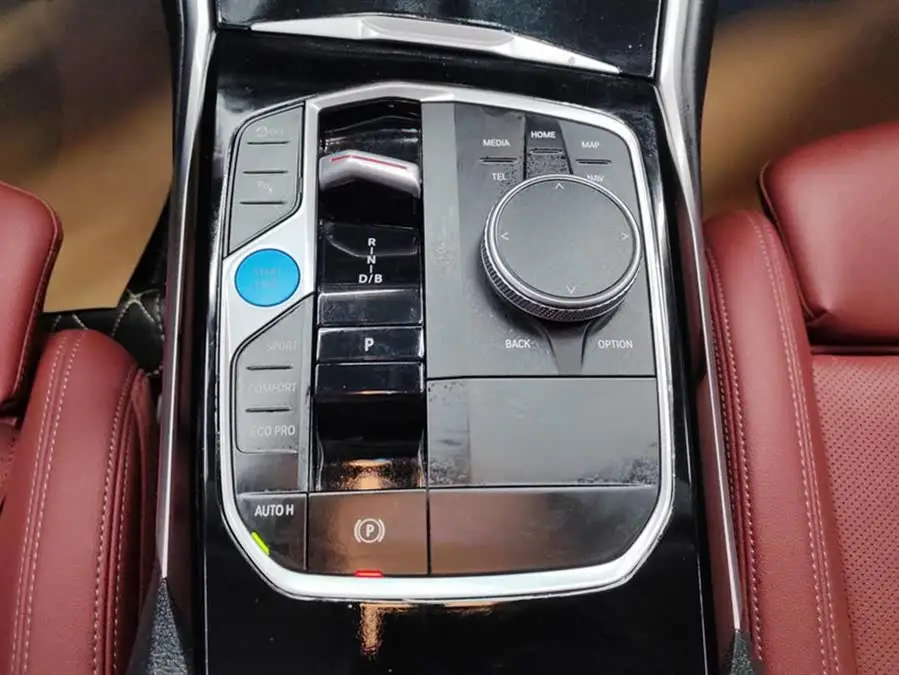 بي إم دبليو i3 2022 eDrive 35 L