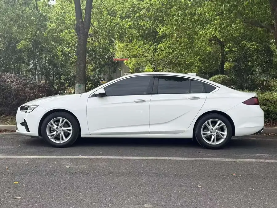 يونغوي 2020 552T النخبة