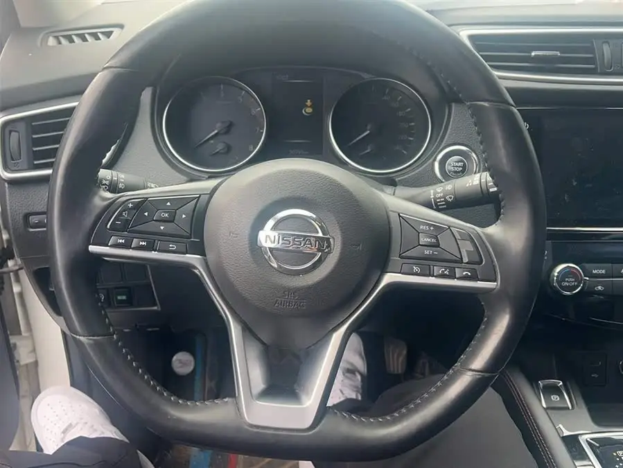 نيسان قاشقاي 2022 2.0 لتر CVT XV بريميوم