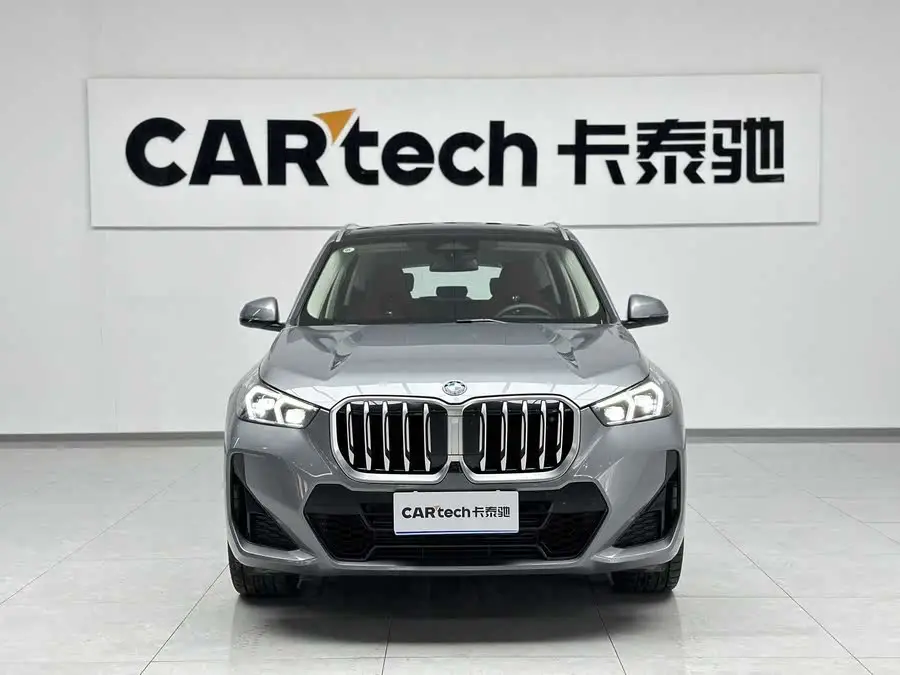 بي إم دبليو X1 2023 xDrive25Li حزمة رياضية M