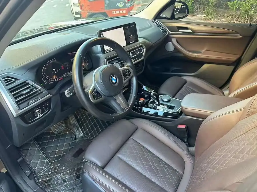 BMW X3 2022 xDrive30i Leading Edition M Night Package