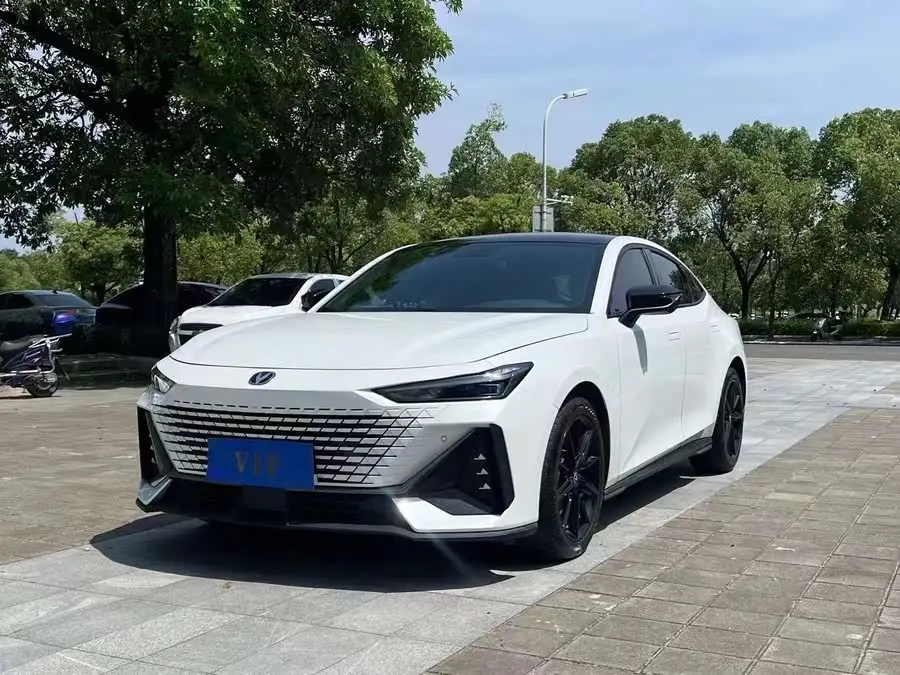 Changan UNI-V 2022 1.5T Premium
