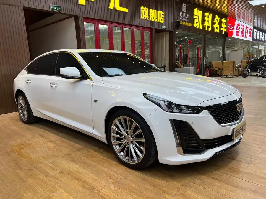 كاديلاك CT5 2022 28T المتميزة