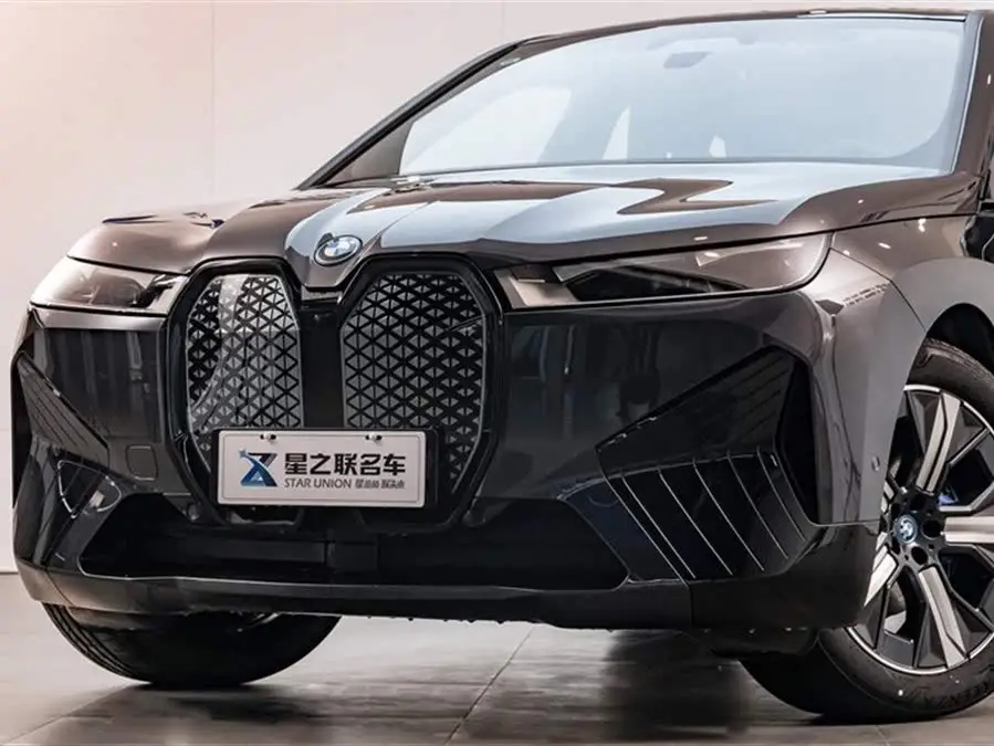 BMW iX 2023 Model Update xDrive40