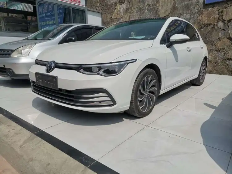 Golf 2021 200TSI DSG