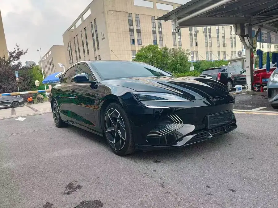 فريق البحر 2023 الإصدار Champion 550 كم الفاخر