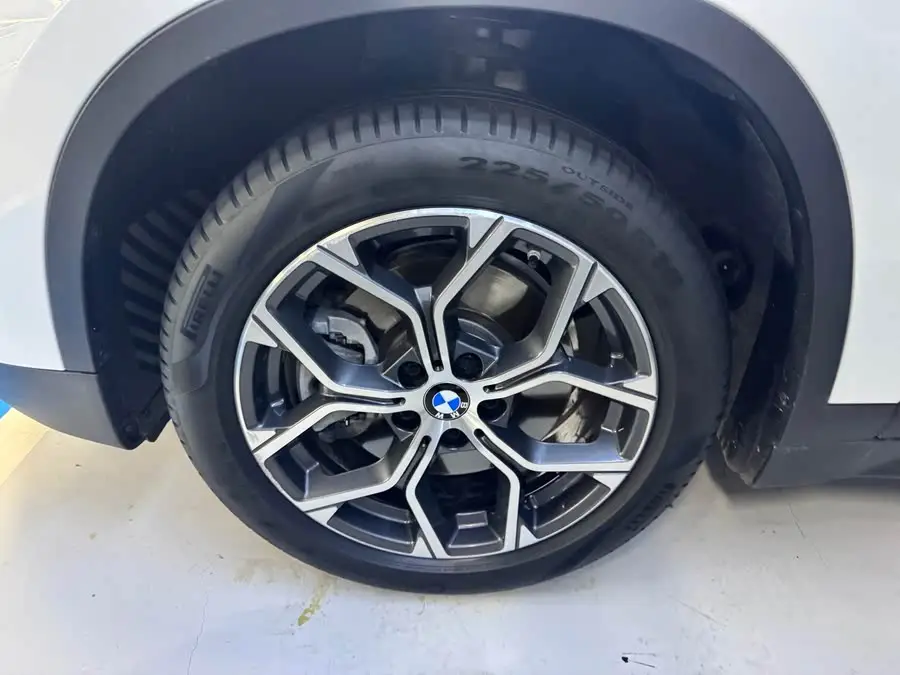 BMW X1 2022 sDrive25Li Leading Edition