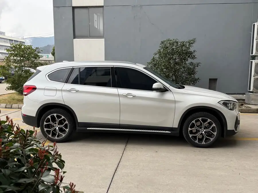 BMW X1 2022 sDrive25Li Leading Edition