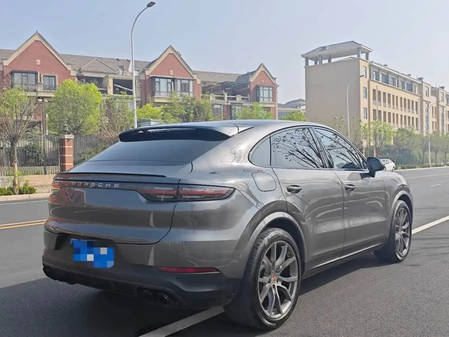 2022 Cayenne Cayenne Coupé 3.0T Platinum Edition