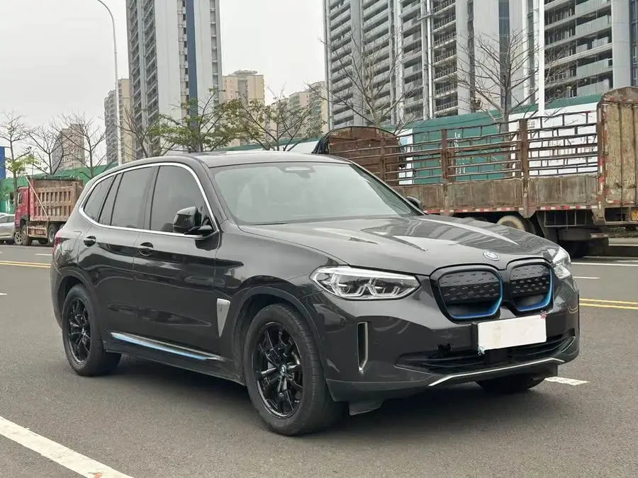 BMW iX3 2021 Model Leading Version