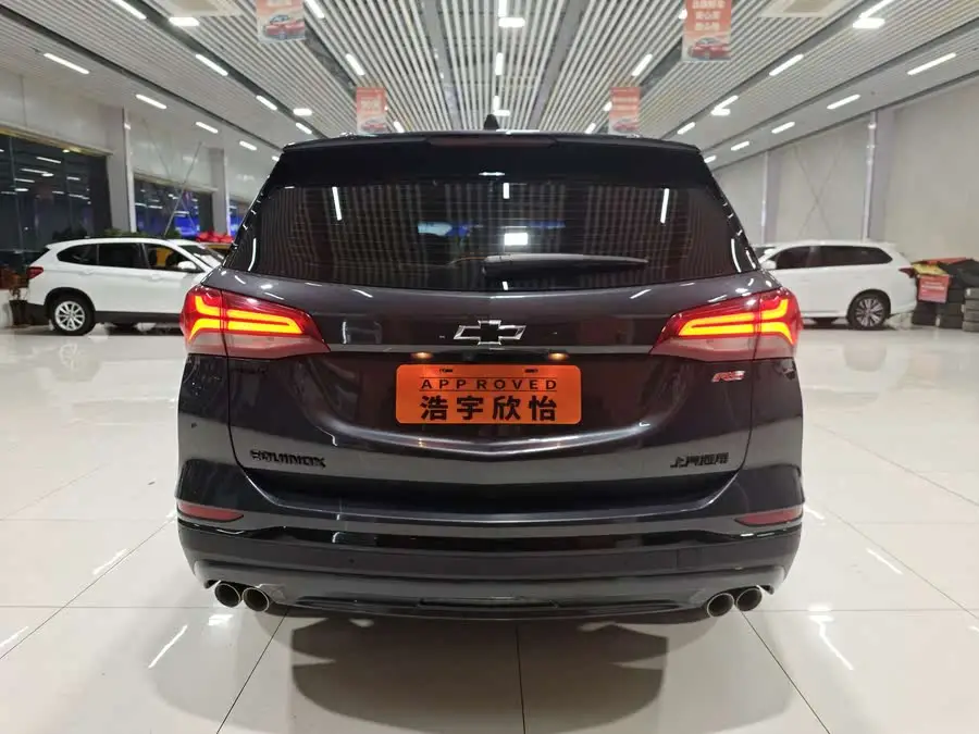 2022 شيفروليه تتبع 550T RS إصدار استكشاف ذكي