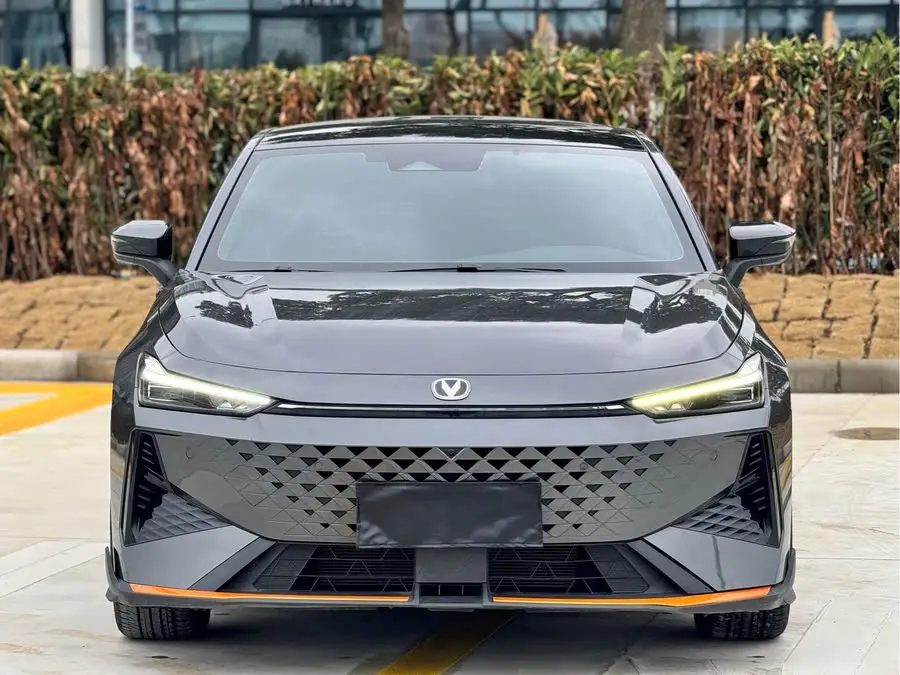 Changan UNI-V 2024 1.5T Premium Sport Version