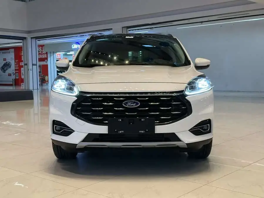 فورد إسكايب 2020 إيكوبوست 245 دفع أمامي إصدار يواشيانغ