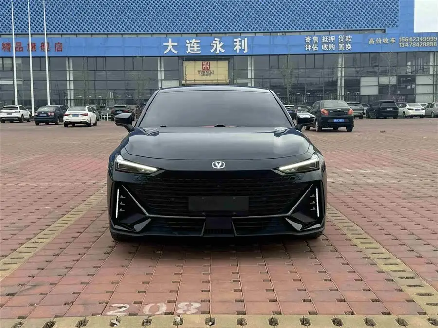 Changan UNI-V 2022 1.5T Premium