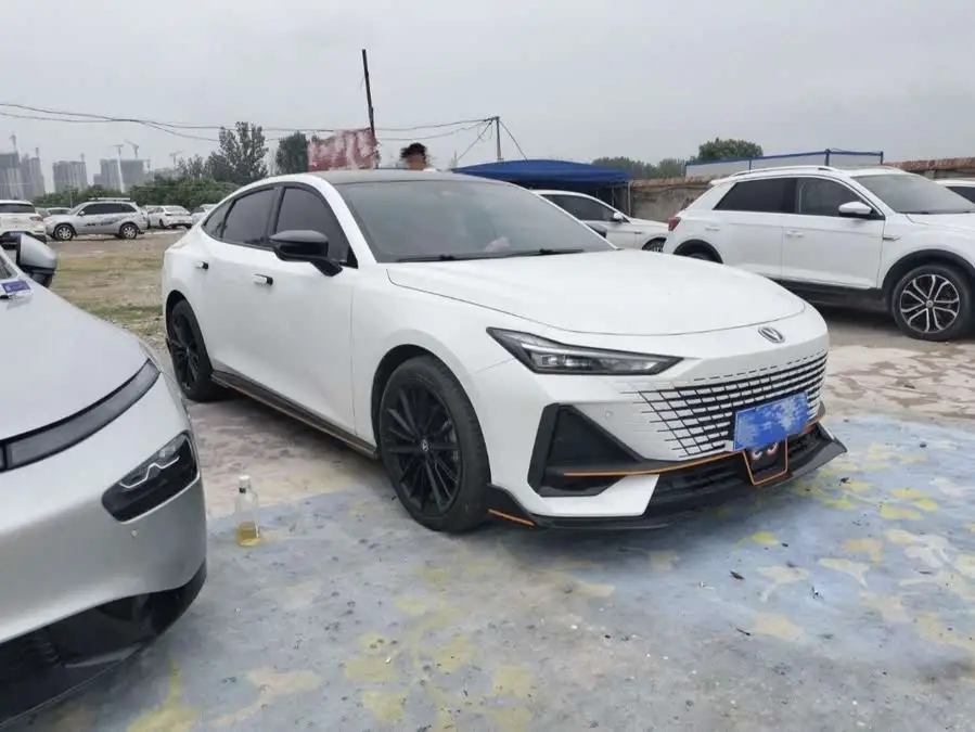 Changan UNI-V 2023 1.5T Sport Edition