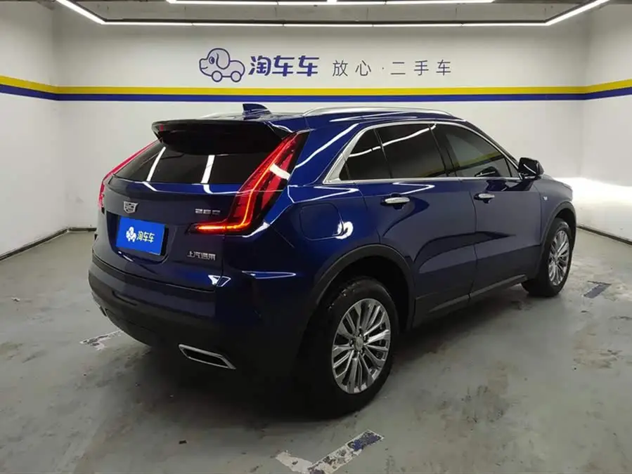 Cadillac XT4 2024 28T Luxury FWD
