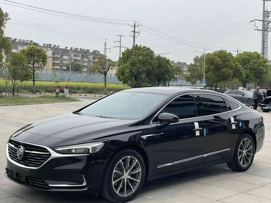 بيوك لاكروس 2022 652T الفاخرة