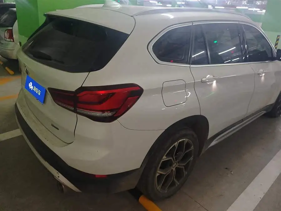 بي إم دبليو X1 2021 sDrive20Li الفاخرة