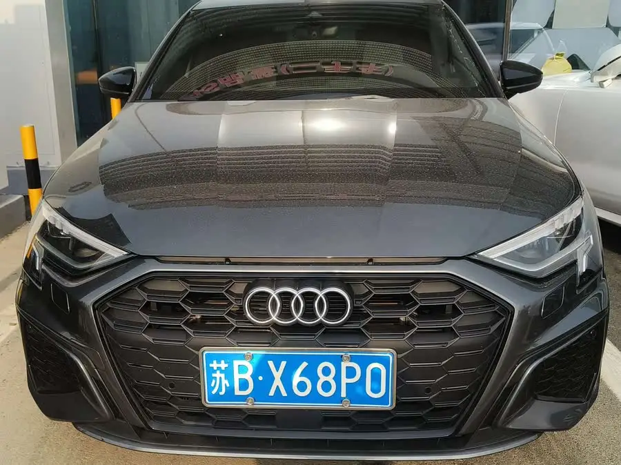 أودي A3 2022 A3L ليموزين 35 TFSI طراز رياضي أنيق