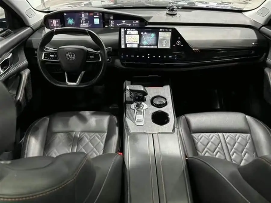 شانجان UNI-K 2021 2.0T الفاخرة