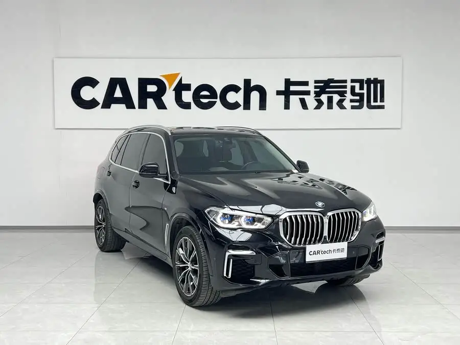 بي إم دبليو X5 2022 xDrive 30Li حزمة M الرياضية الفاخرة