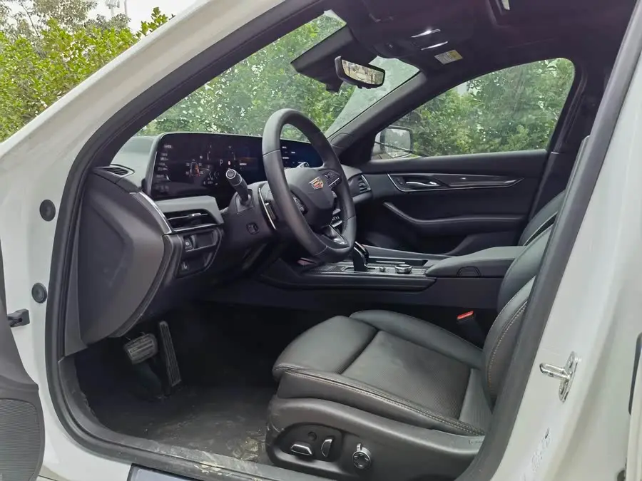 Cadillac CT5 2024 28T Platinum